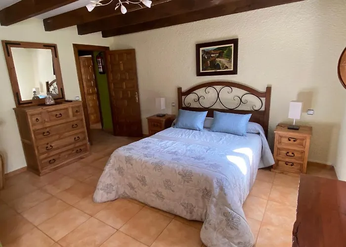 Pensión La Casona De Palmira Caín